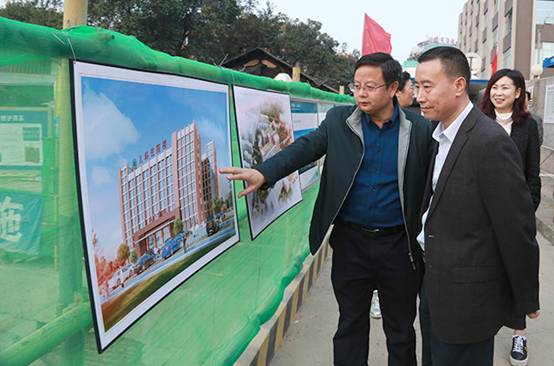 8 黄麟了解儿科楼建设项目进展情况.jpg